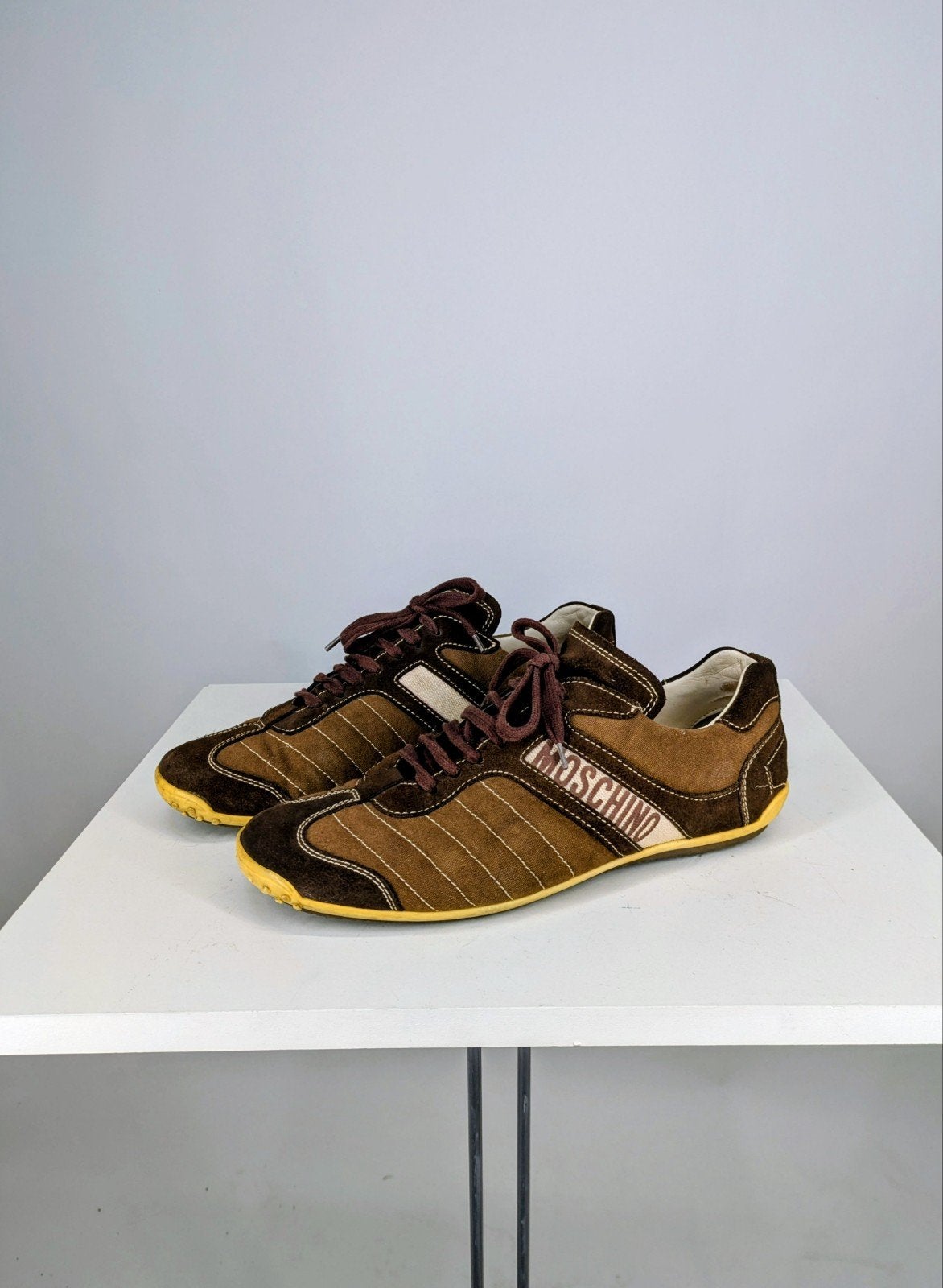 Moschino lage retro sneakers, Moschino, Via Delle Industrie 12, 20020, Paderno Dugnano MI, Italy, Ophalen of Verzenden, Sneakers of Gympen