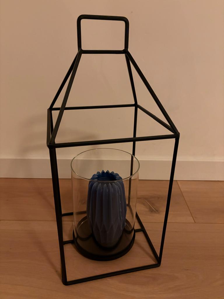 Zwarte metalen lantaarn met blauwe kaars, Ophalen, Zwart, Zo goed als nieuw, Metaal