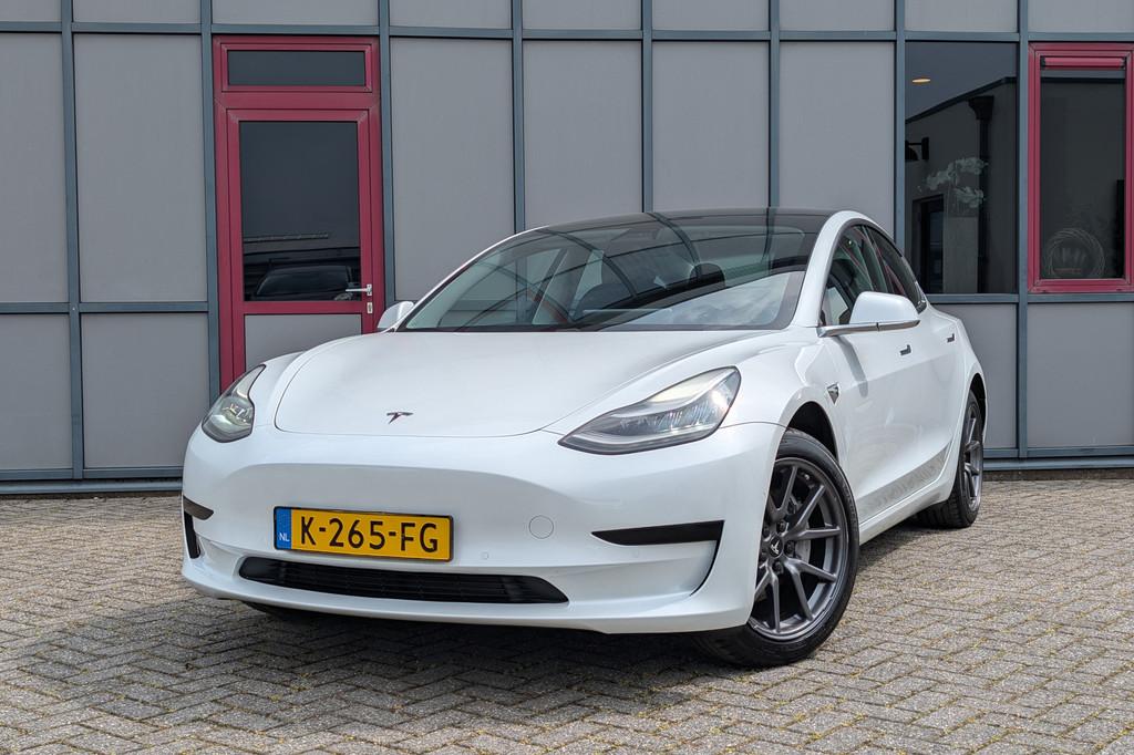 Tesla Model 3 Standard RWD Plus 60kWh LFP SOH 92% (bj 2020), Auto's, Tesla, Automaat, Achterwielaandrijving, Gebruikt, Met garantie (alle)