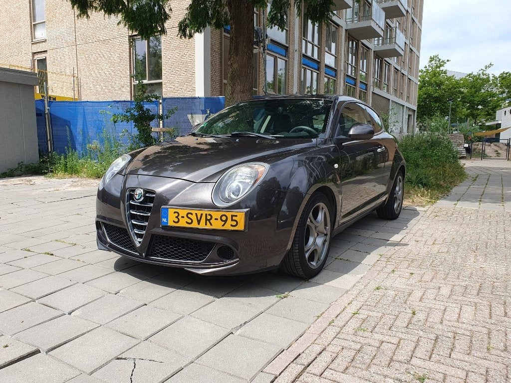 Alfa Romeo MiTo 0.9 Turbo Twinair 105 PK 2e generatie Grijs, Voorwielaandrijving, Stof, Euro 6, 49 €/maand