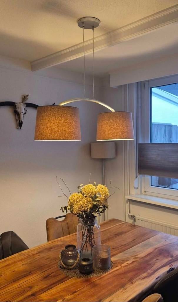 Philips hanglamp taupe met twee kappen, Gebruikt, 50 tot 75 cm, Modern, Sfeervol, Ophalen of Verzenden