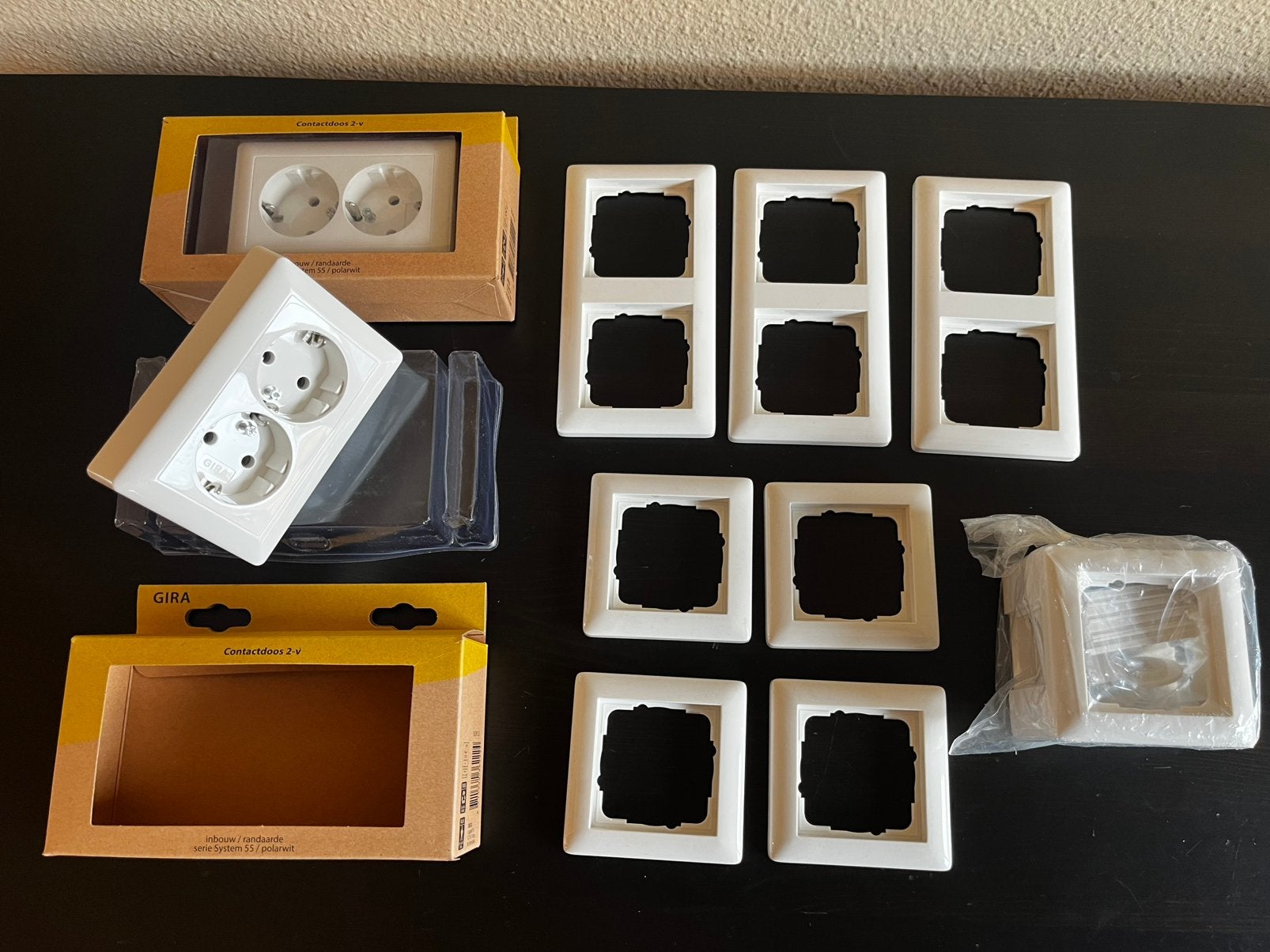 Diverse Gira electra schakelmateriaal wandcontactdoos, Doe-het-zelf en Verbouw, Elektra en Kabels, Ophalen of Verzenden, Nieuw