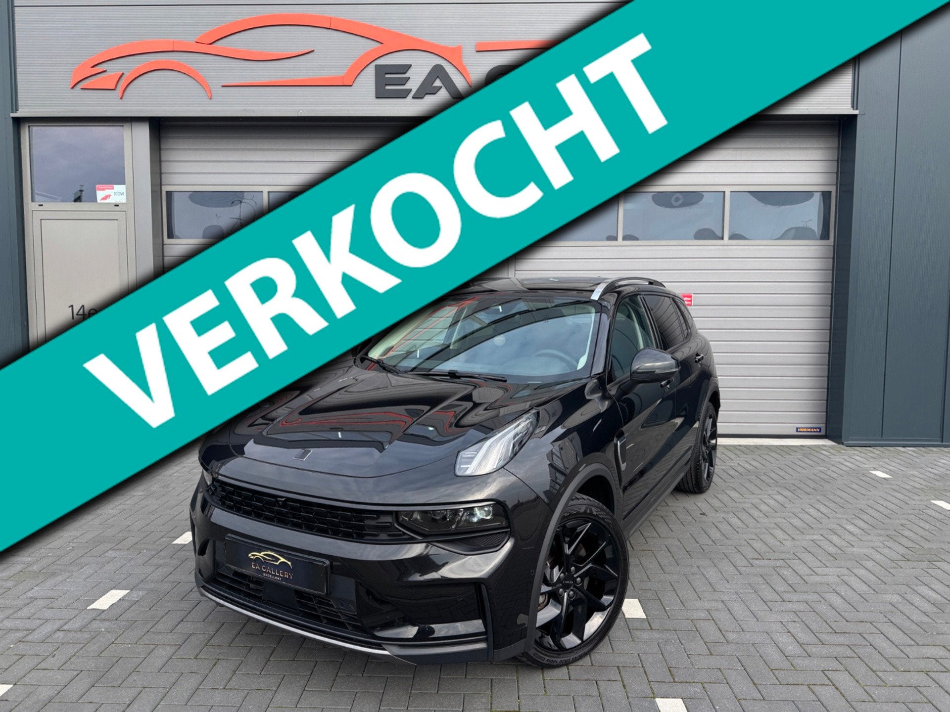 Lynk & Co 01 1.5 Bomvol Black Edition 261PK 360°Camera NAP, Dealer onderhouden, Euro 6, Bedrijf, 1854 kg