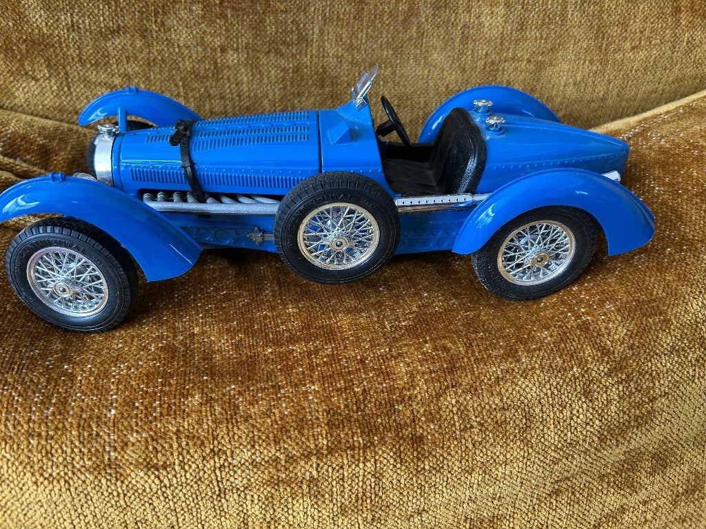modelauto bugatti type 59 uit 1935 merk Bburago, Hobby en Vrije tijd, Modelauto's | 1:18, Ophalen, Gebruikt, Auto, Bburago