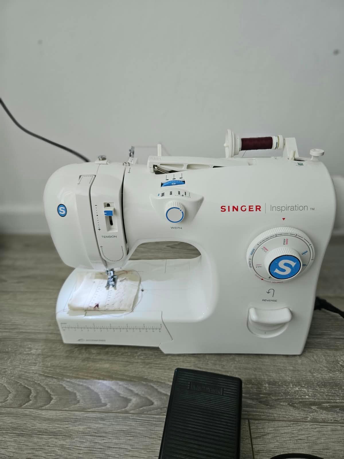 Singer Naaimachine, Hobby en Vrije tijd, Ophalen, Zo goed als nieuw, Naaimachine, Singer