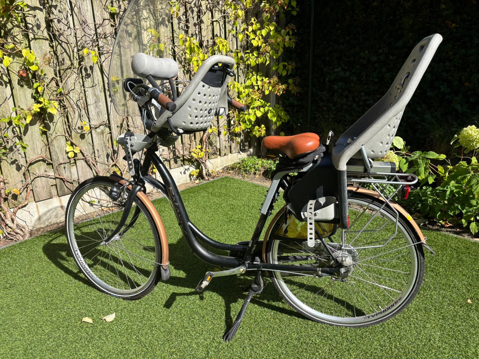 Batavus Espresso Mamafiets (inclusief YEPP stoeltjes), Ophalen, 2 zitjes, Velgrem, Batavus