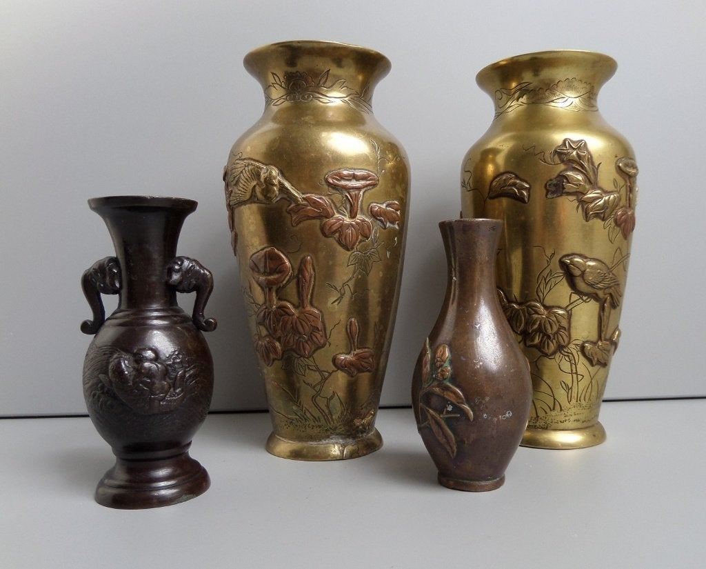 Japanse vaasjes uit de late meiji periode koper en messing, Ophalen of Verzenden
