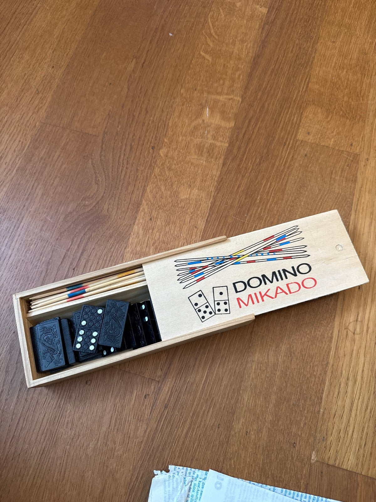 Domino en Mikado spelset in houten doos, Een of twee spelers, Ophalen of Verzenden, Gebruikt