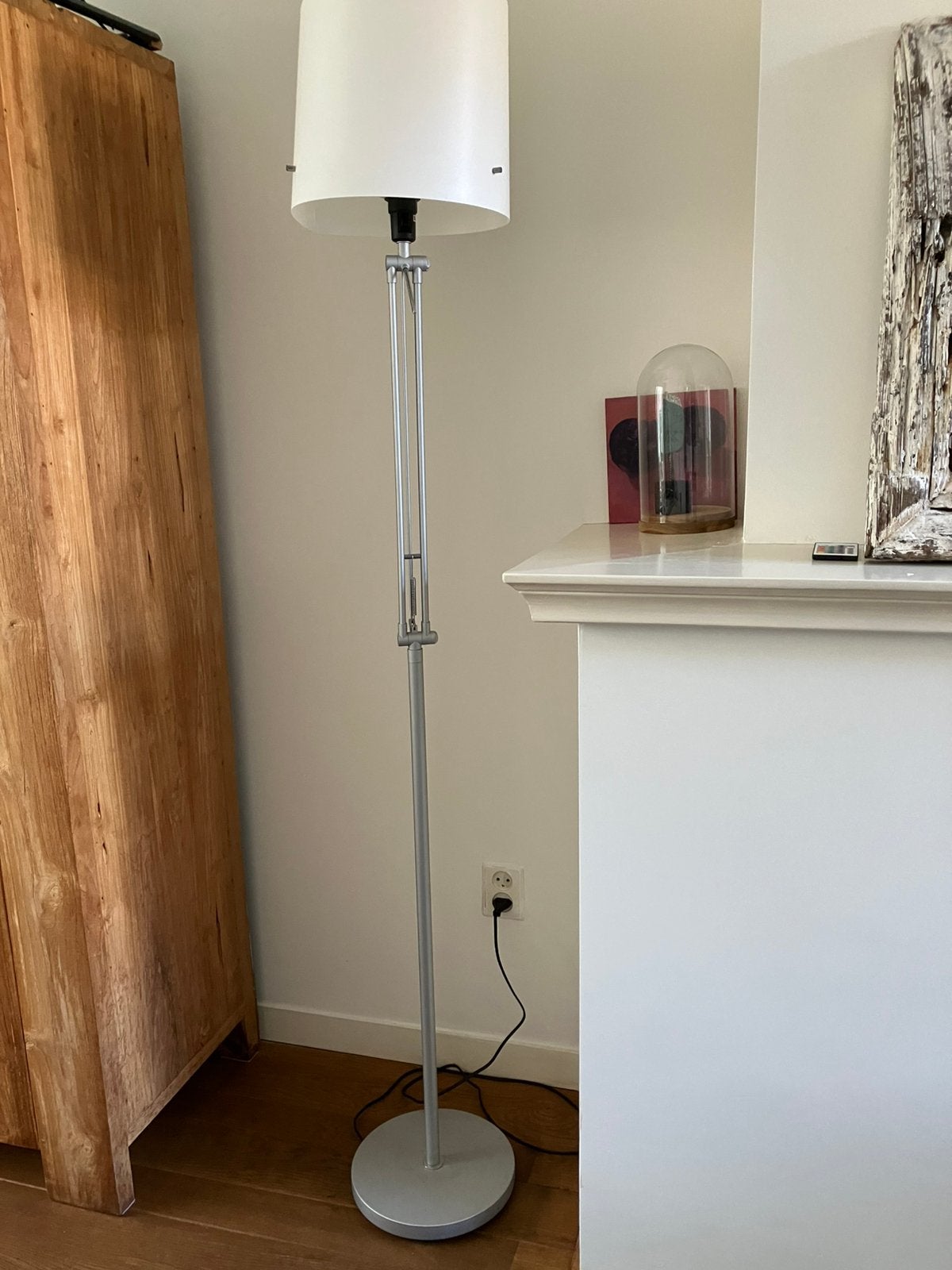 Staande lamp. Kap wit. Verstelbaar. Metaal. Vloerlamp., Ophalen of Verzenden, Zo goed als nieuw, Metaal, 150 tot 200 cm