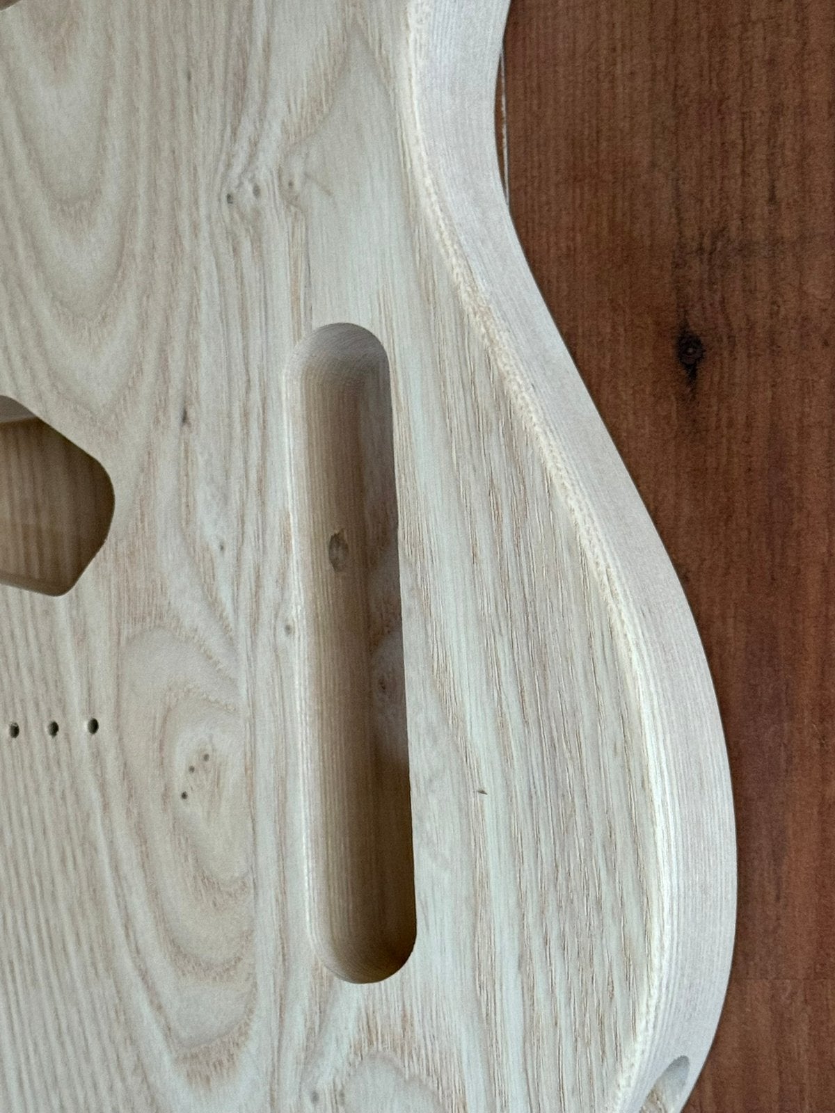 Foto 5 van Telecaster body “Essen onbewerkt 2 delig neww” Olif O