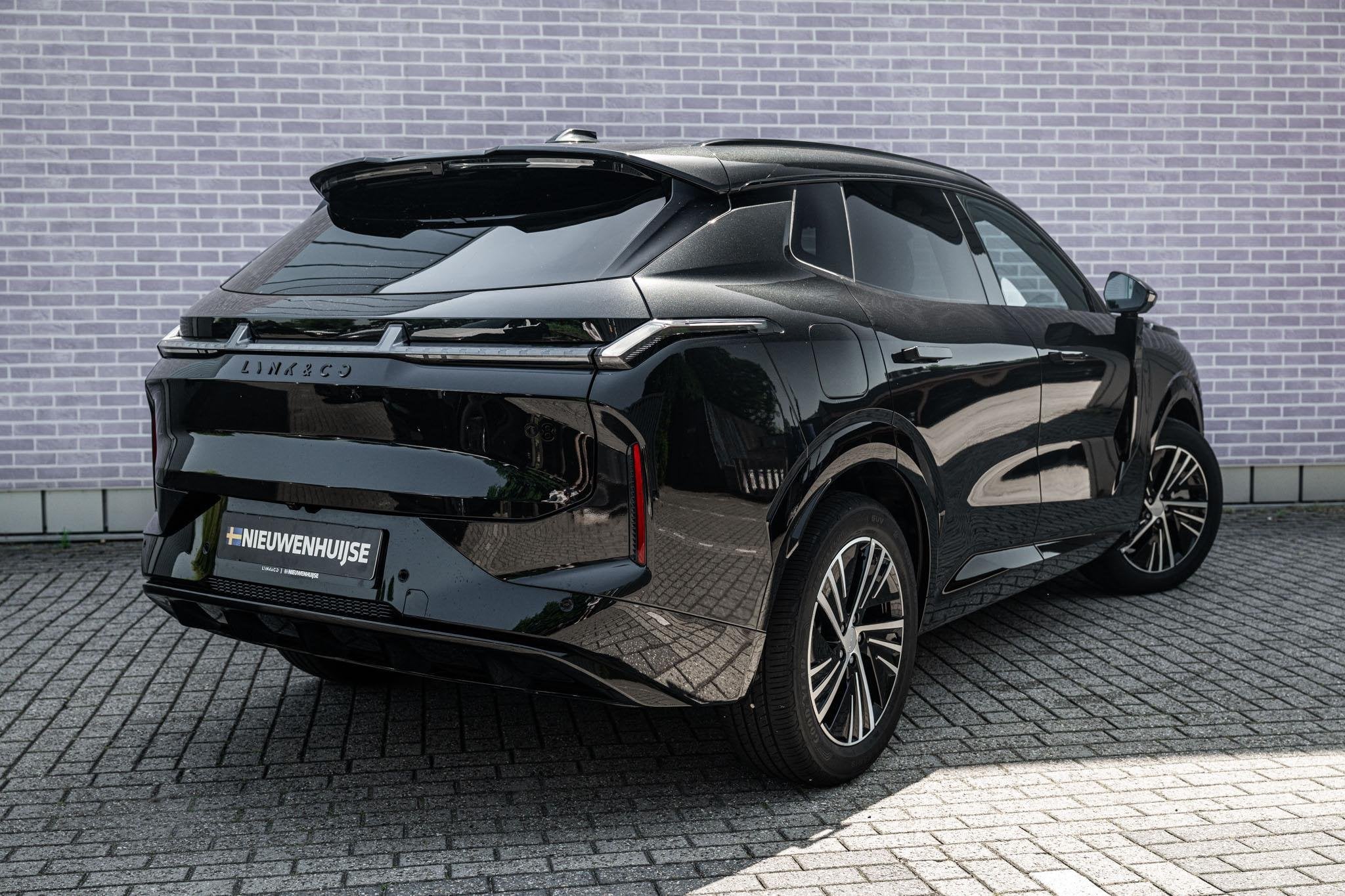 Lynk & Co 08 1.5 Core Business edition | Schuif-/ Kanteldak, Auto's, Automatische klimaatregeling, Euro 6, Zwart, Plug-in hybride