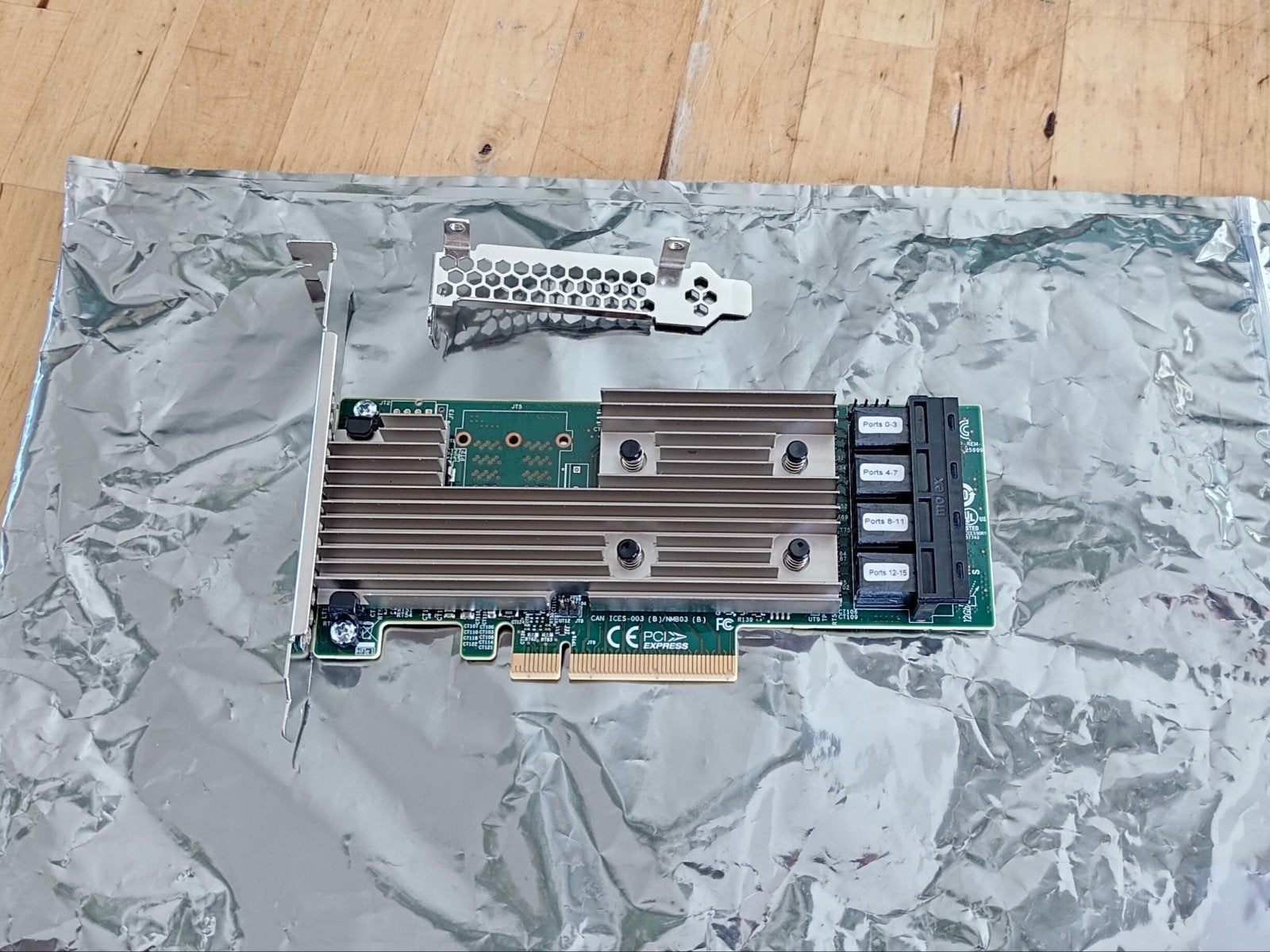 Originele Broadcom LSI 9305-16i SATA/SAS HBA controller, Ophalen of Verzenden, Gebruikt
