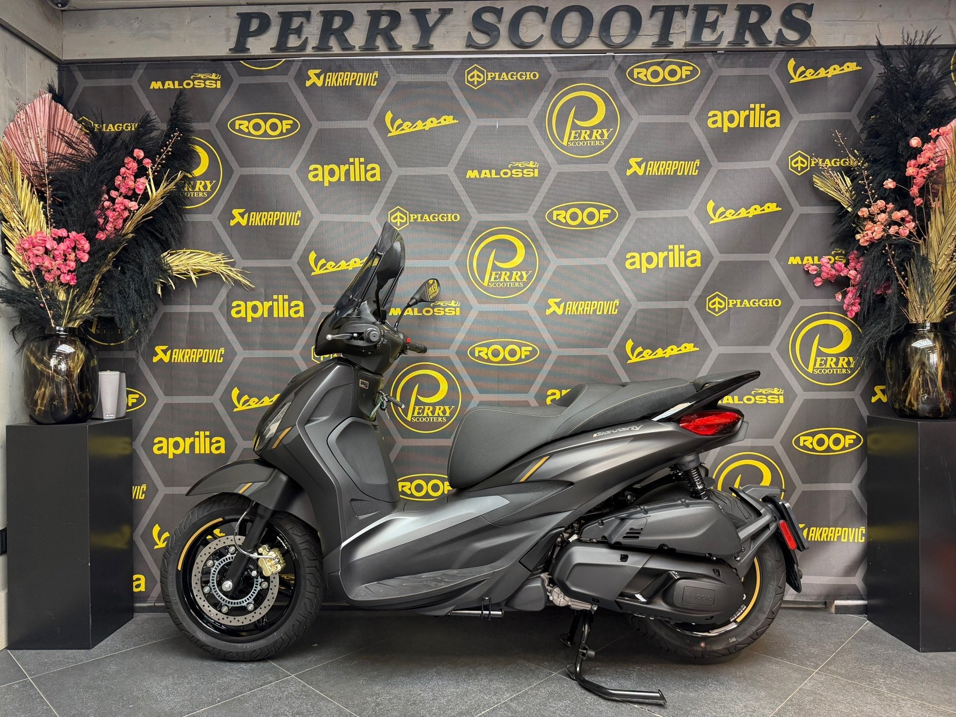 Piaggio BEVERLY SE 400 2026 E5+ SPECIAL EDITION 25TH ANNIVER, Motoren, Scooter, Vespa, Viale Rinaldo Piaggio
56025  Pontedera, NL
