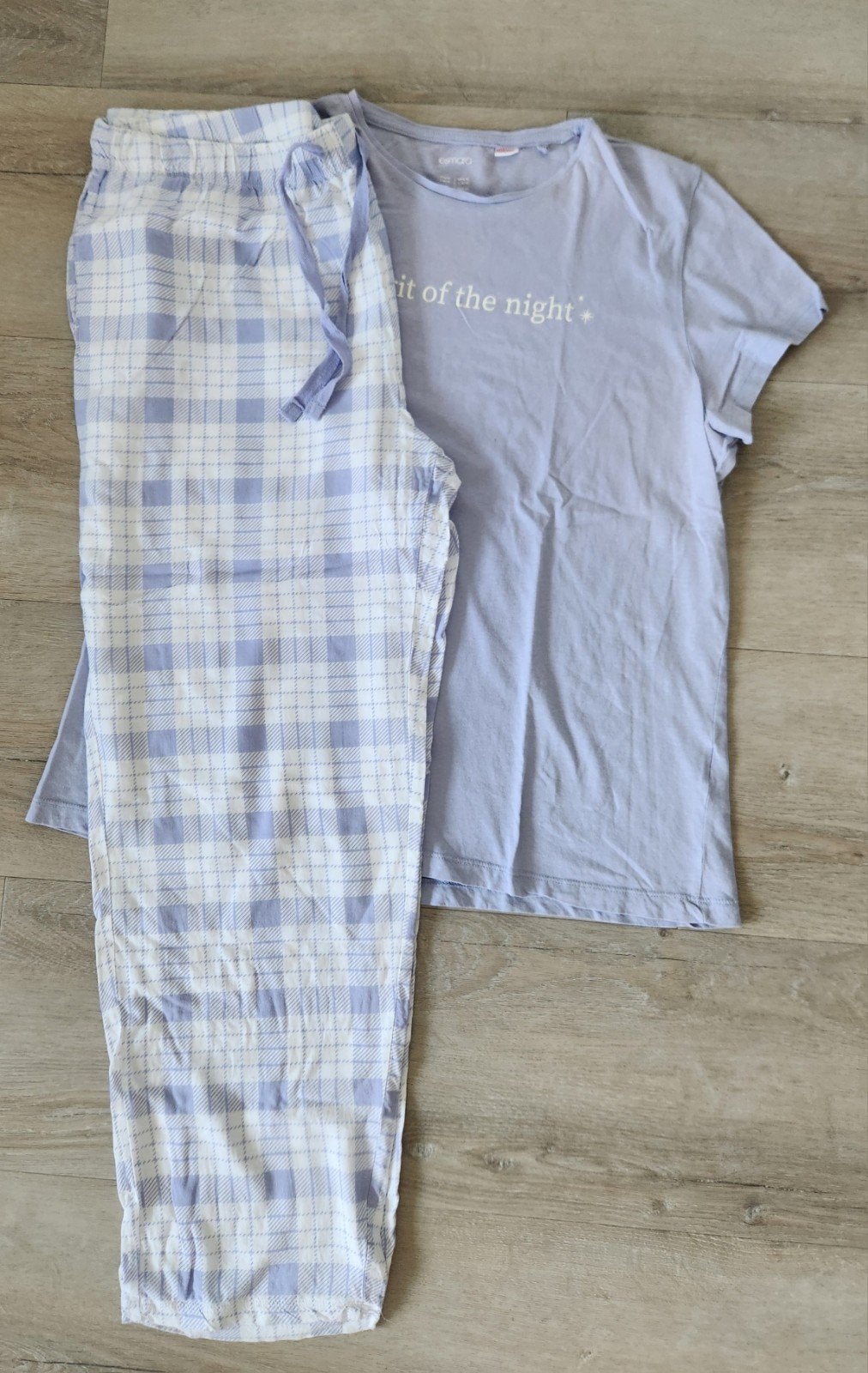 Dames pyjama set, kleur lila wit, maat XL, merk esmara, Kleding | Dames, Esmara, Ophalen of Verzenden, Zo goed als nieuw, Maat 46/48 (XL) of groter