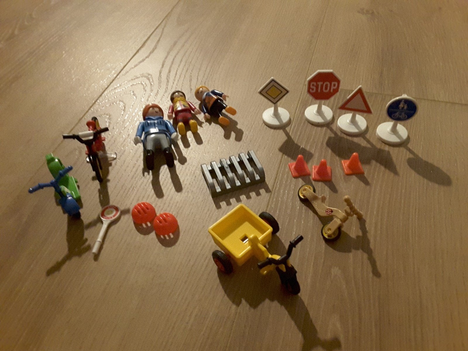 Playmobil 5571 veilig in het verkeer., Ophalen of Verzenden, Zo goed als nieuw, Complete set, Overige typen