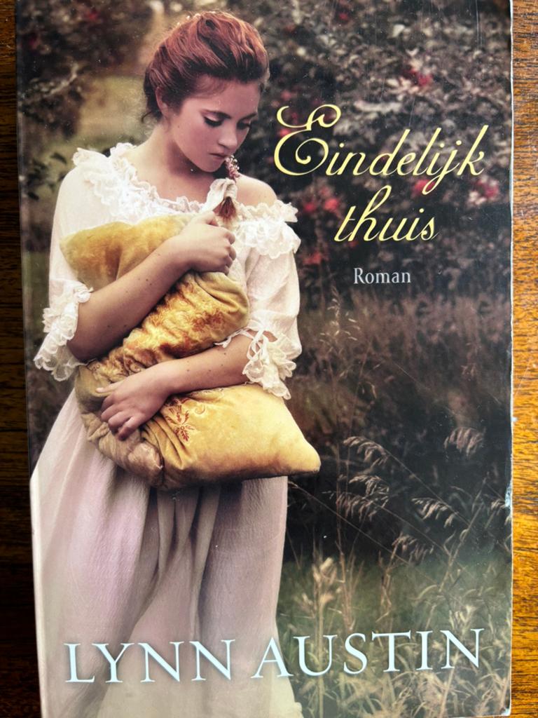 Lynn Austin - Eindelijk thuis, Boeken, Ophalen of Verzenden, Zo goed als nieuw, Lynn Austin, Amerika