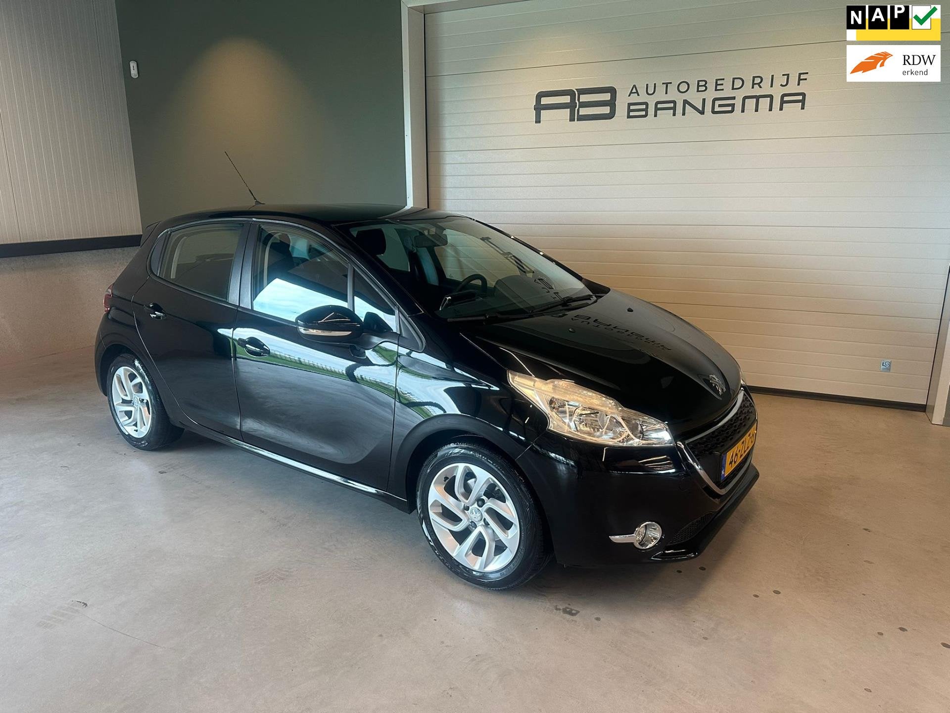 Peugeot 208 1.2 VTi 5-DEURS ACTIVE/AIRCO/LM-VELG/ISOFIX/BLUE, Voorwielaandrijving, Euro 5, Stof, Gebruikt