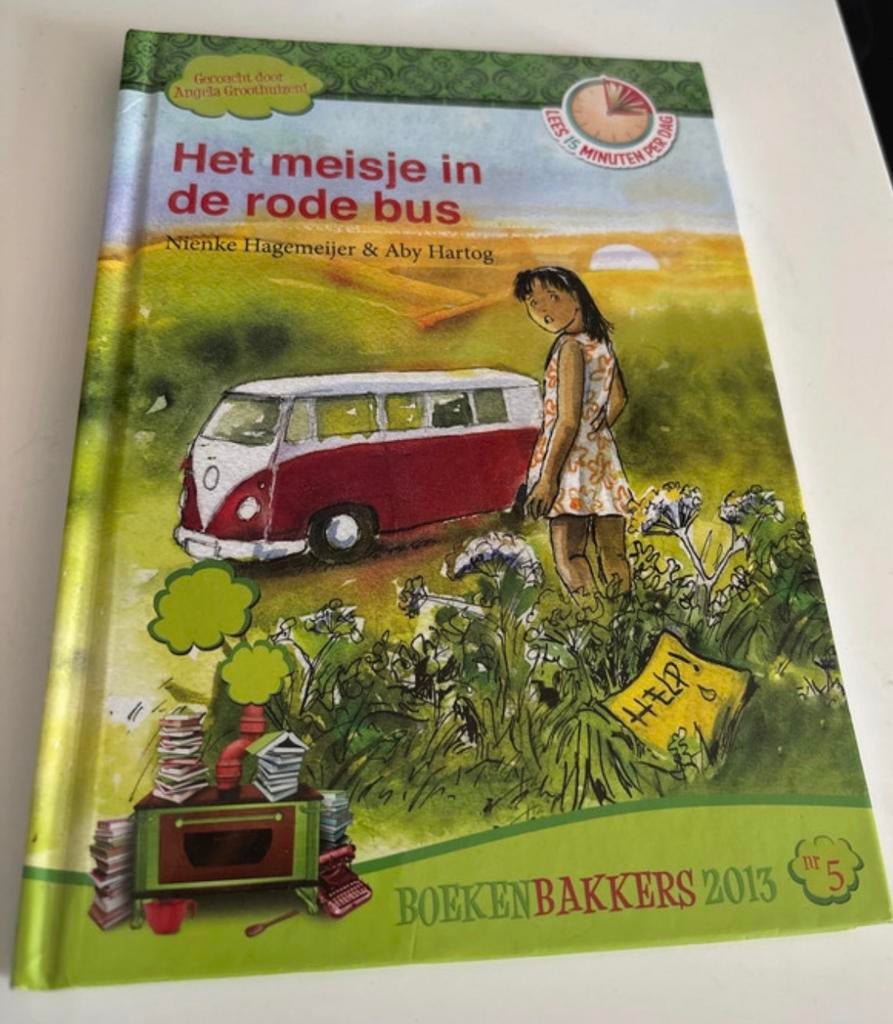 Het meisje in de rode bus, Ophalen of Verzenden, Zo goed als nieuw