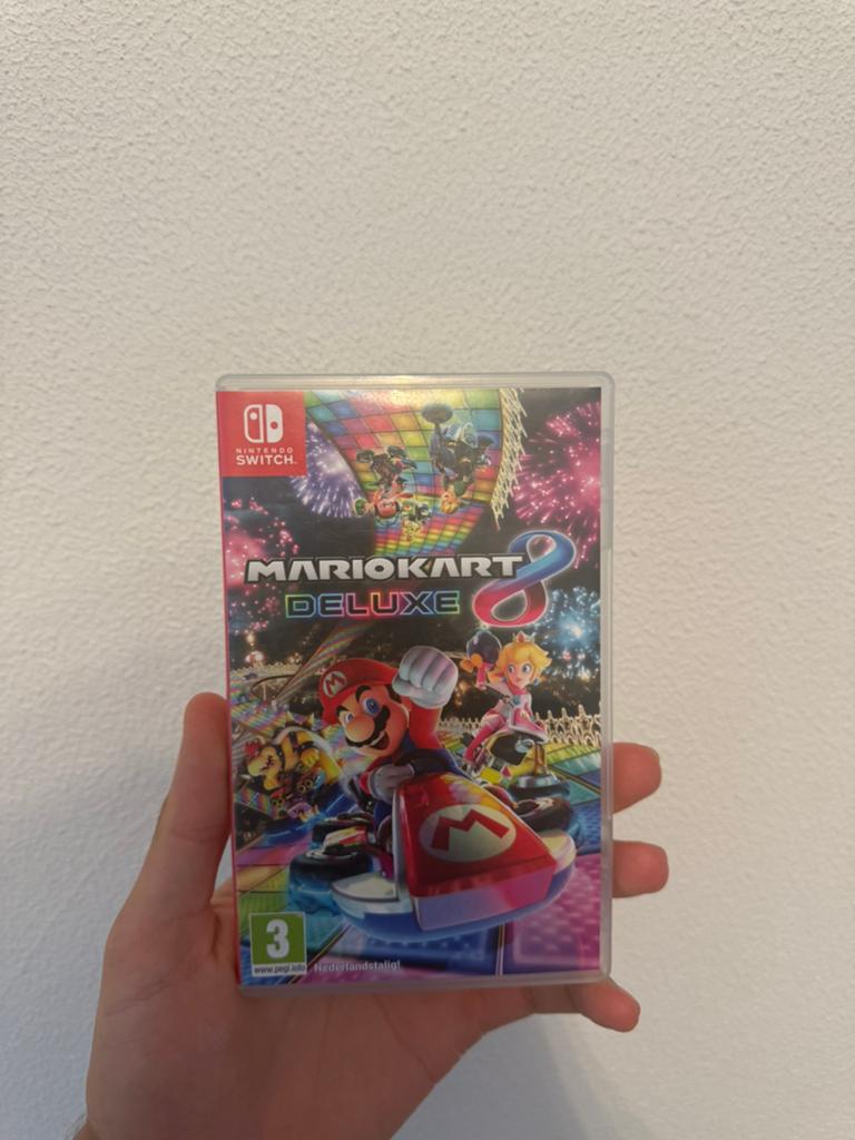 Mario kart 8 deluxe, Spelcomputers en Games, Games | Nintendo Switch, Racen en Vliegen, Ophalen of Verzenden, Zo goed als nieuw
