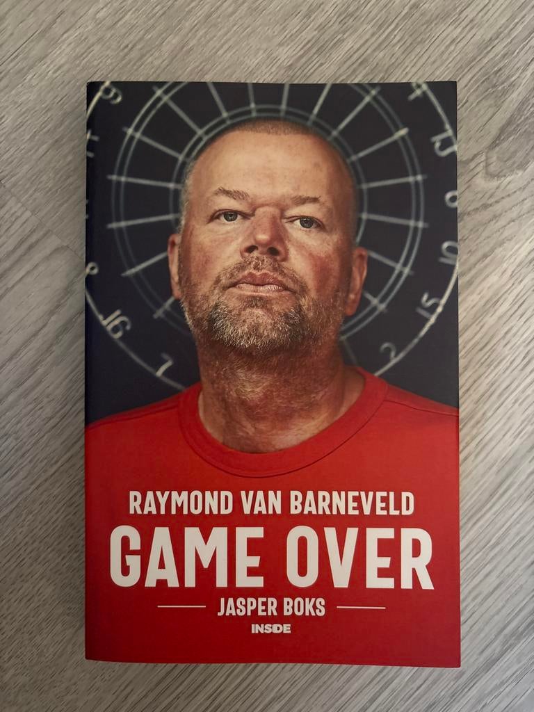 Game Over - Raymond van Barneveld biografie, Ophalen of Verzenden, Zo goed als nieuw, Overige sporten