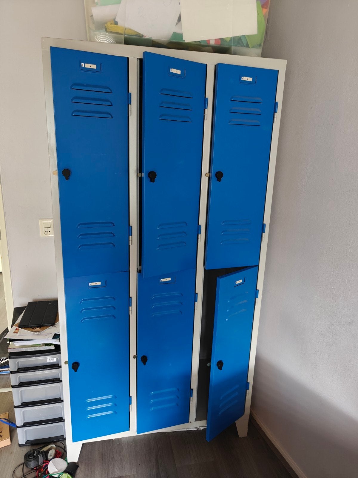 Metalen lockerkast - ideaal voor jongenskamer, Ophalen, Gebruikt, Industrieel, Stoer