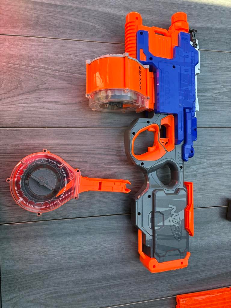 Nerf Hyperfire Elite Blaster met magazijn, Ophalen of Verzenden, Gebruikt