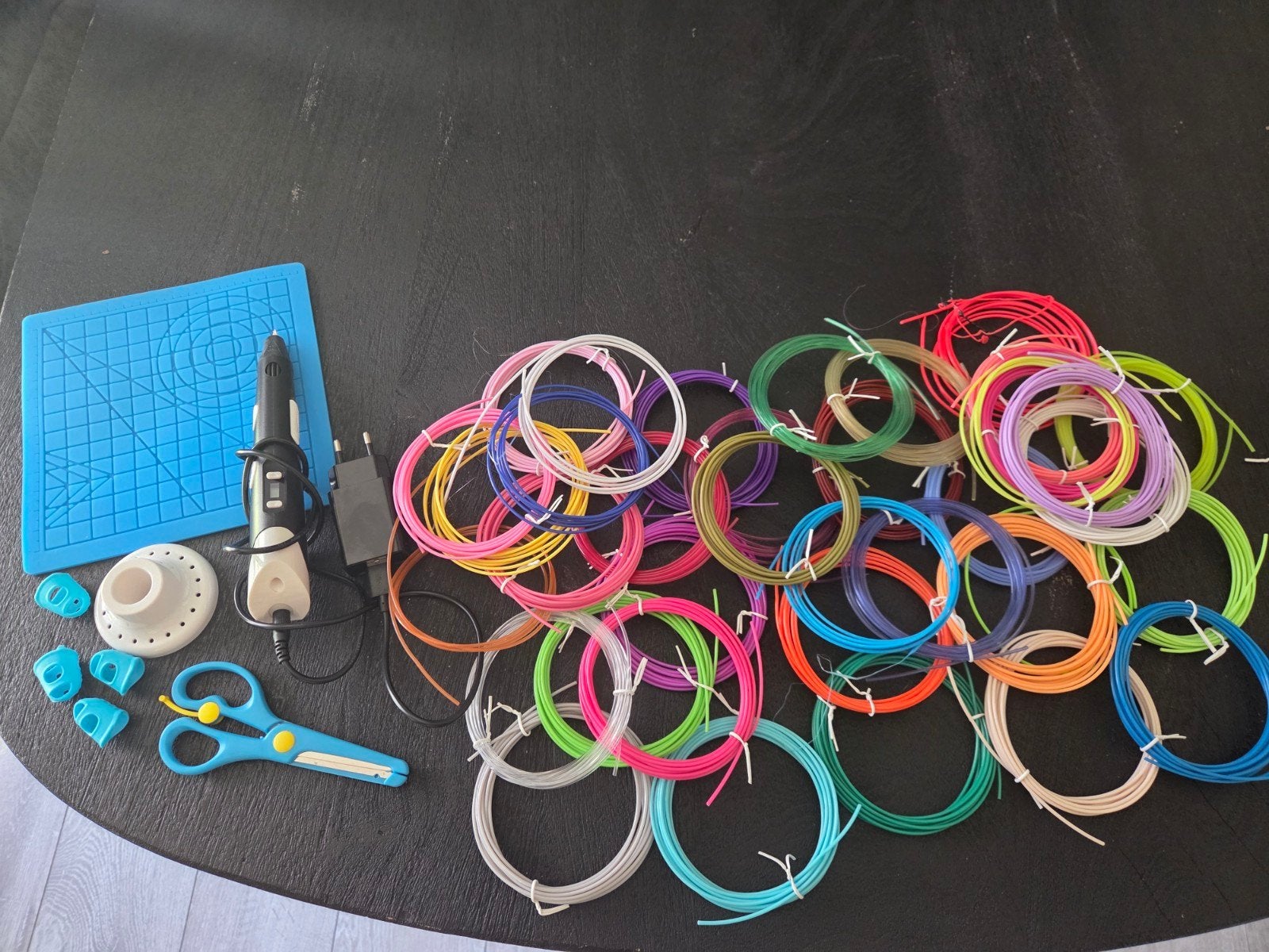 3D Pen met veel filament en accessoires, Ophalen of Verzenden, Gebruikt, Gereedschap of Toebehoren