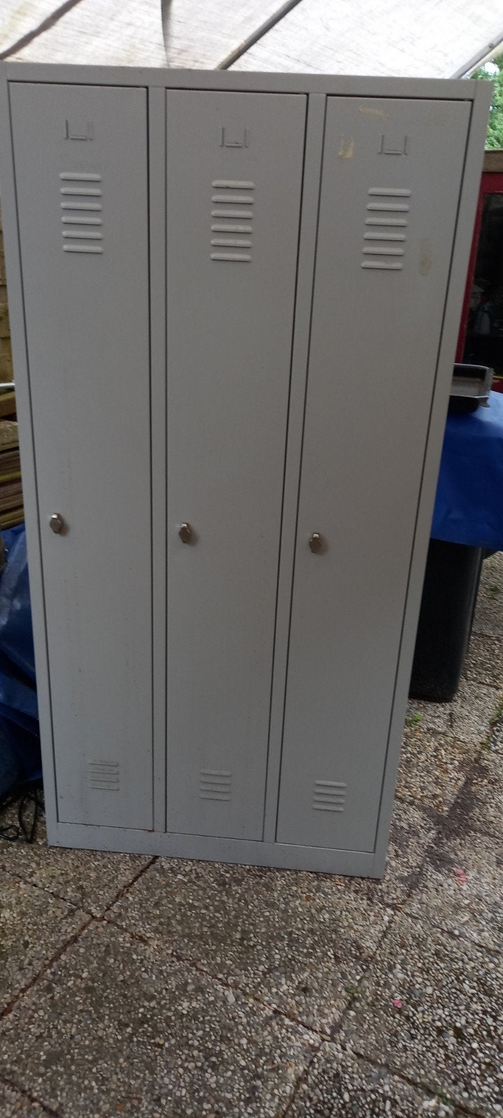 Metalen locker met 3 deuren - Grijs, Ophalen, Gebruikt, Industrieel