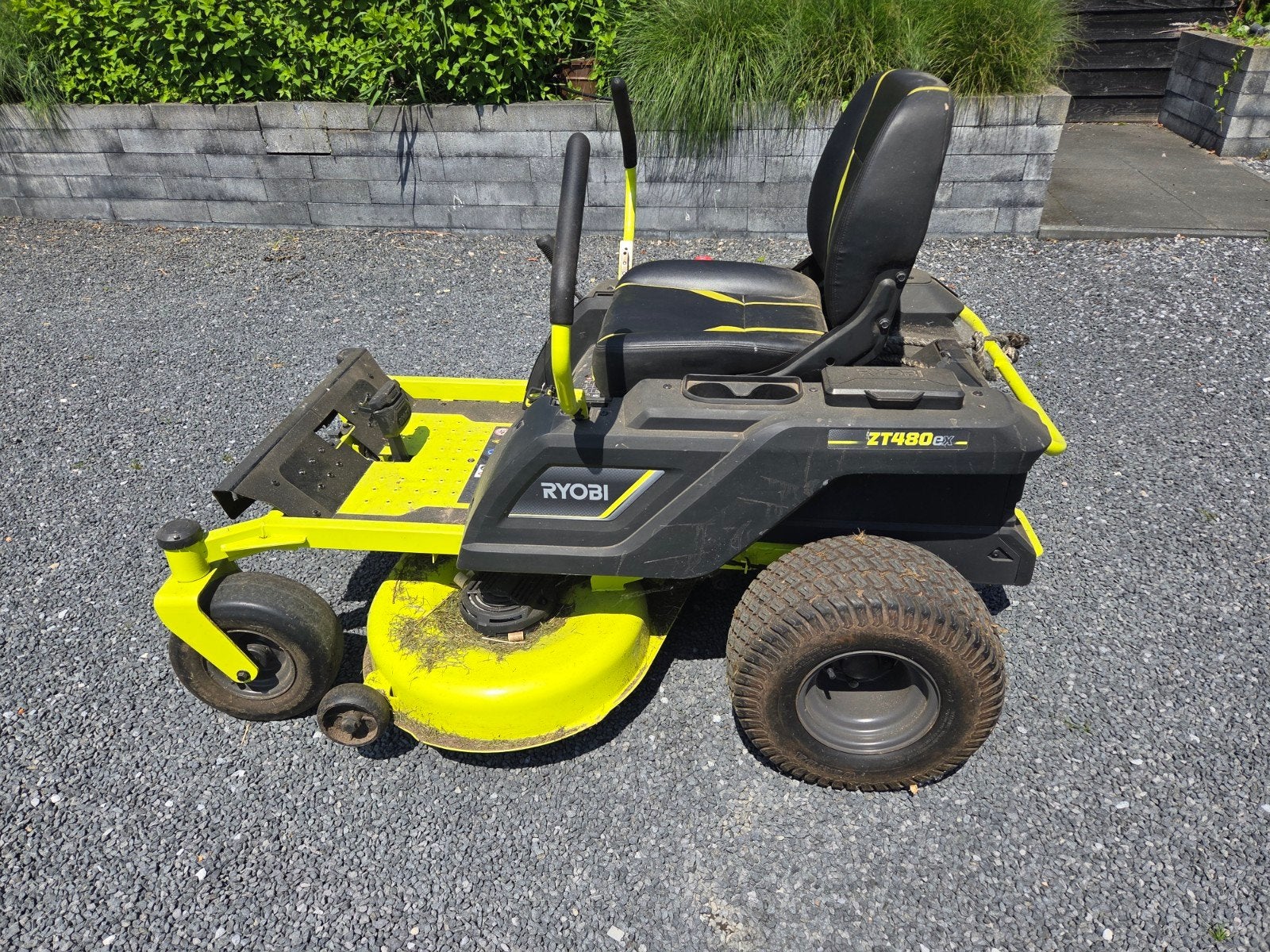 Ryobi ZT480e Accu-Zitmaaier - Krachtig en Efficiënt, Cirkelmaaier, Gebruikt, Accu-grasmaaier, Ophalen of Verzenden