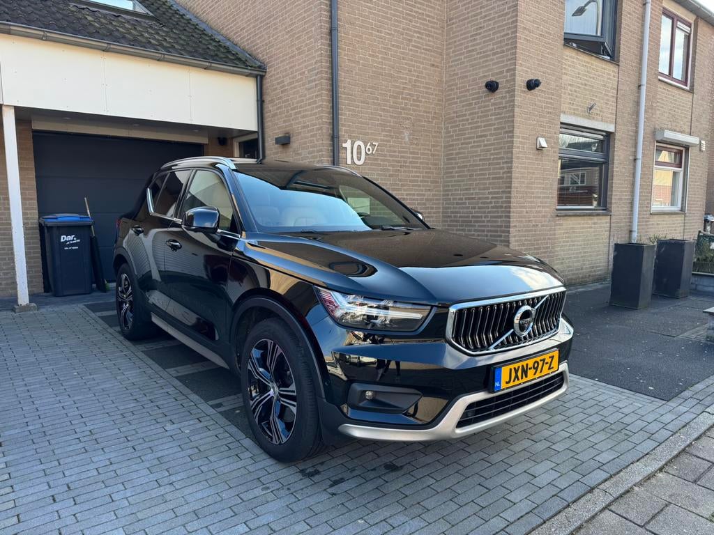 Volvo XC40 T5 Recharge Pano | 360 | Leder | 262pk 2020 Zwart, Auto's, 1800 kg, 1712 kg, 179 pk, Zwart