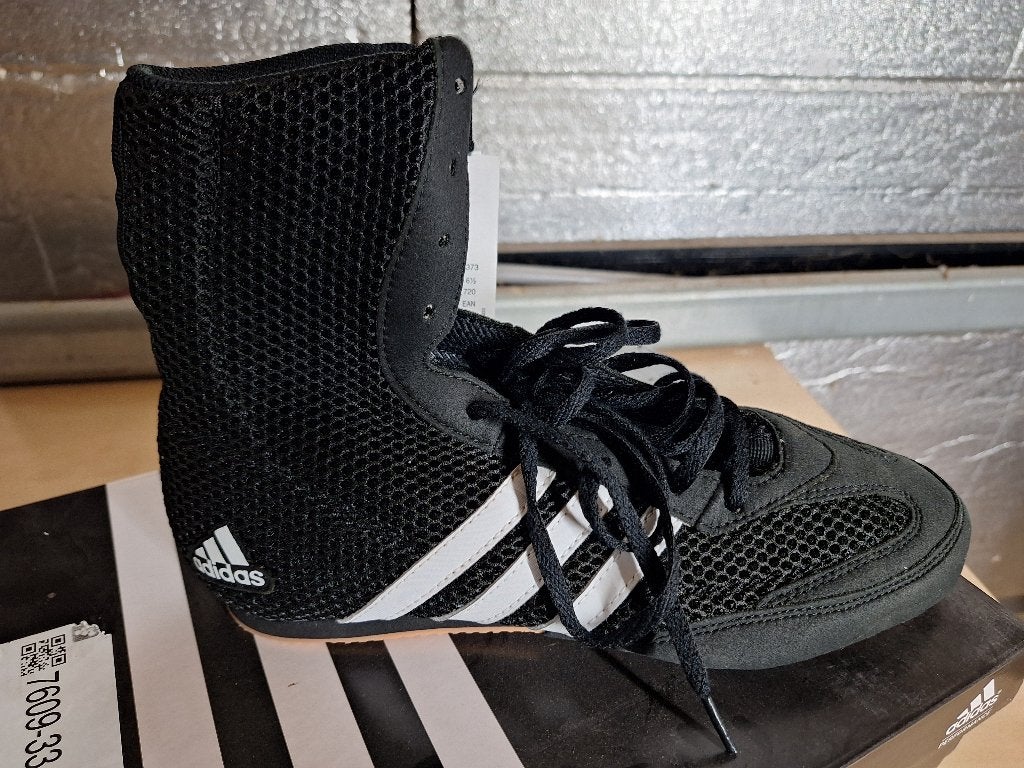 Adidas box Hog boks schoenen, Ophalen of Verzenden, Nieuw, Boksschoenen