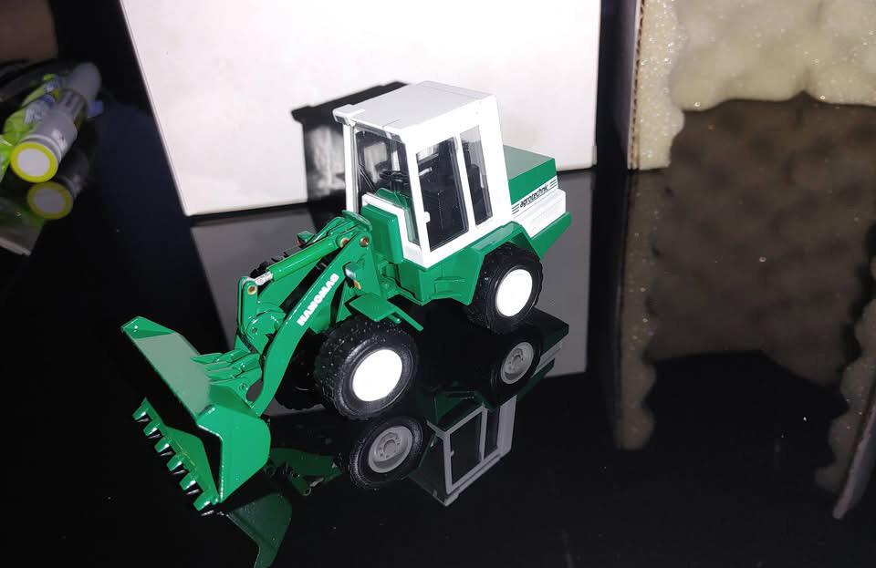 Hanomag 15 F Conrad 1/50 laadschop, Hobby en Vrije tijd, Modelauto's | 1:50, Ophalen of Verzenden, Zo goed als nieuw, Hijskraan, Tractor of Landbouw