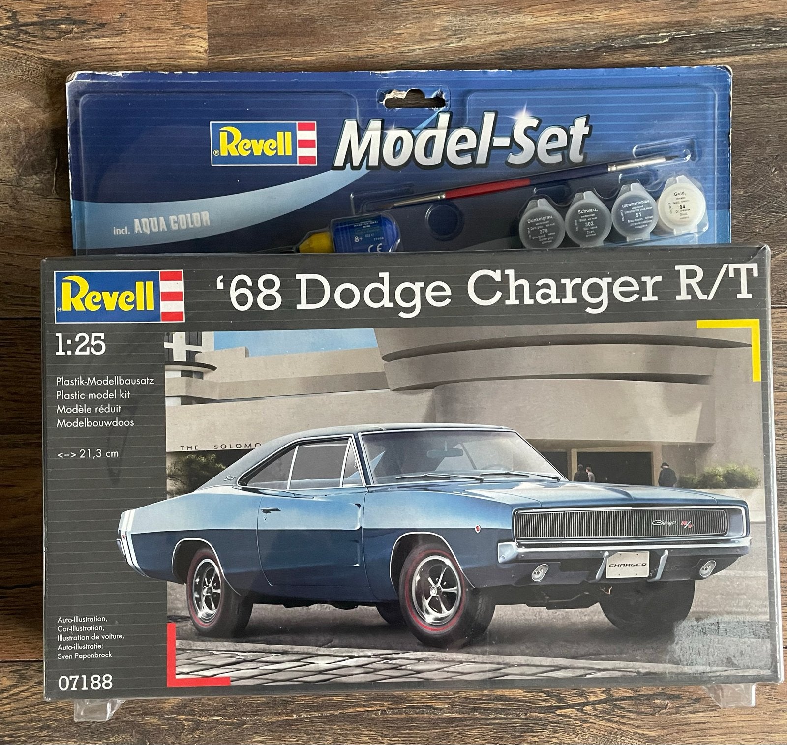 Revell '68 Dodge Charger R/T Model-Set - Nieuw in doos, Auto, Nieuw, Ophalen of Verzenden, 1:32 tot 1:50