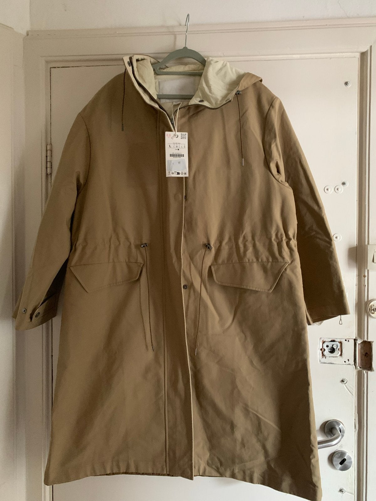 Zara Parka met capuchon en gewatteerde voering - Nieuw, Ophalen of Verzenden, Nieuw, Maat 46/48 (XL) of groter, Beige