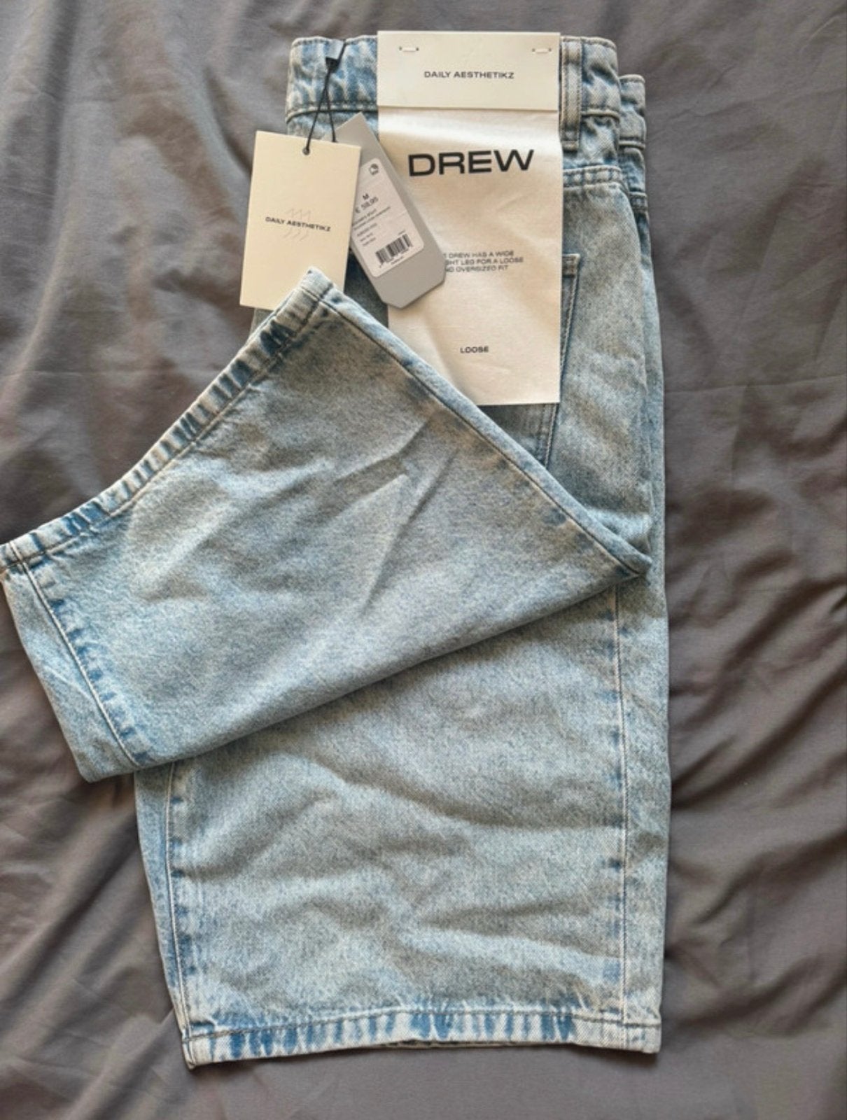 Daily Aesthetikz Drew Loose Jeans - Nieuw met kaartjes, Kleding | Dames, Ophalen of Verzenden, Nieuw, Blauw, Overige jeansmaten