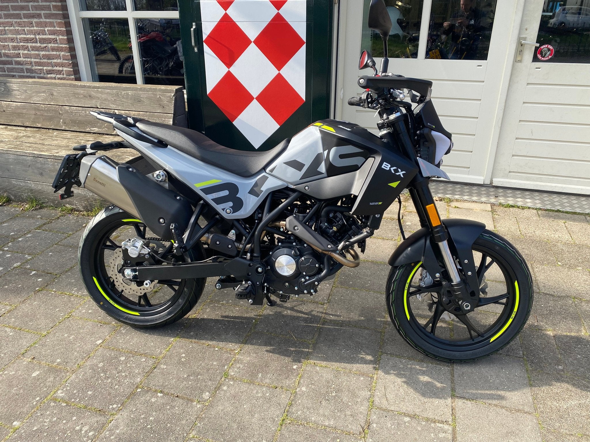 Benelli BKX 125 S ABS A1 (bj 2026), Strada Fornace Vecchia 30
61122  Pesaro, IT, Bedrijf, Support@benelli.com, 125 cc