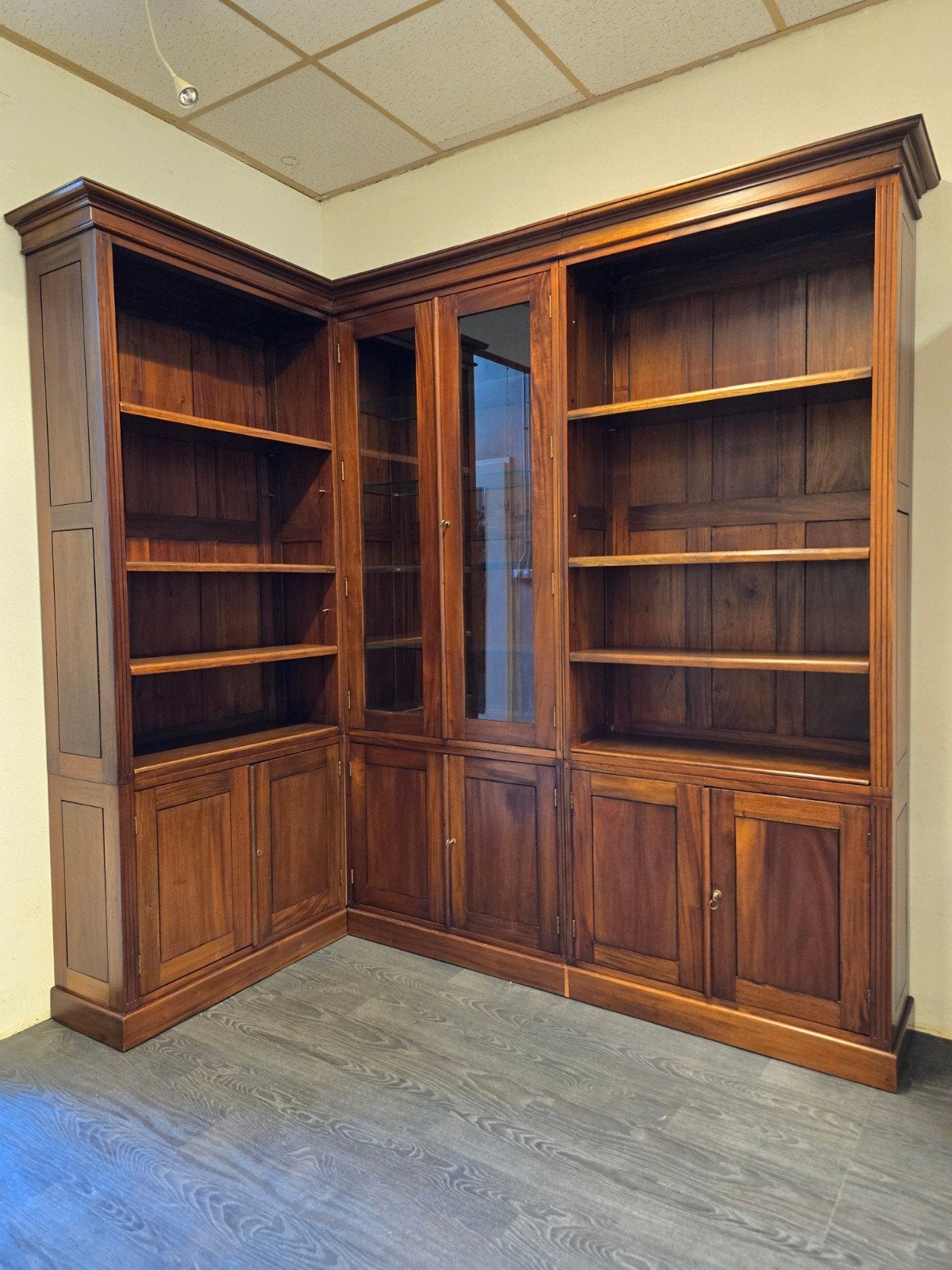Mooie hoekkast | Bibliotheekkast | boekenkast mr higgins, Mr higgins, Met deur(en), 200 cm of meer, Klassiek