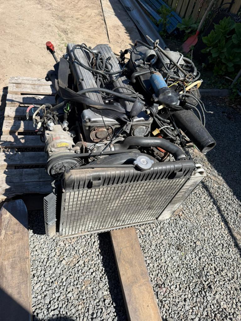 Mercedes W116 W126  M110 Motor 280 S SE SEL, Auto-onderdelen, Motor en Toebehoren, Ophalen