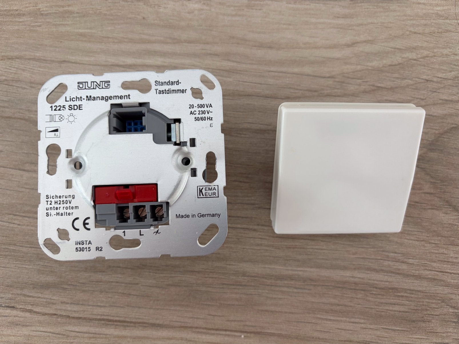 JUNG toetsdimmer met bedieningsknop, Ophalen, Gebruikt, Stopcontact