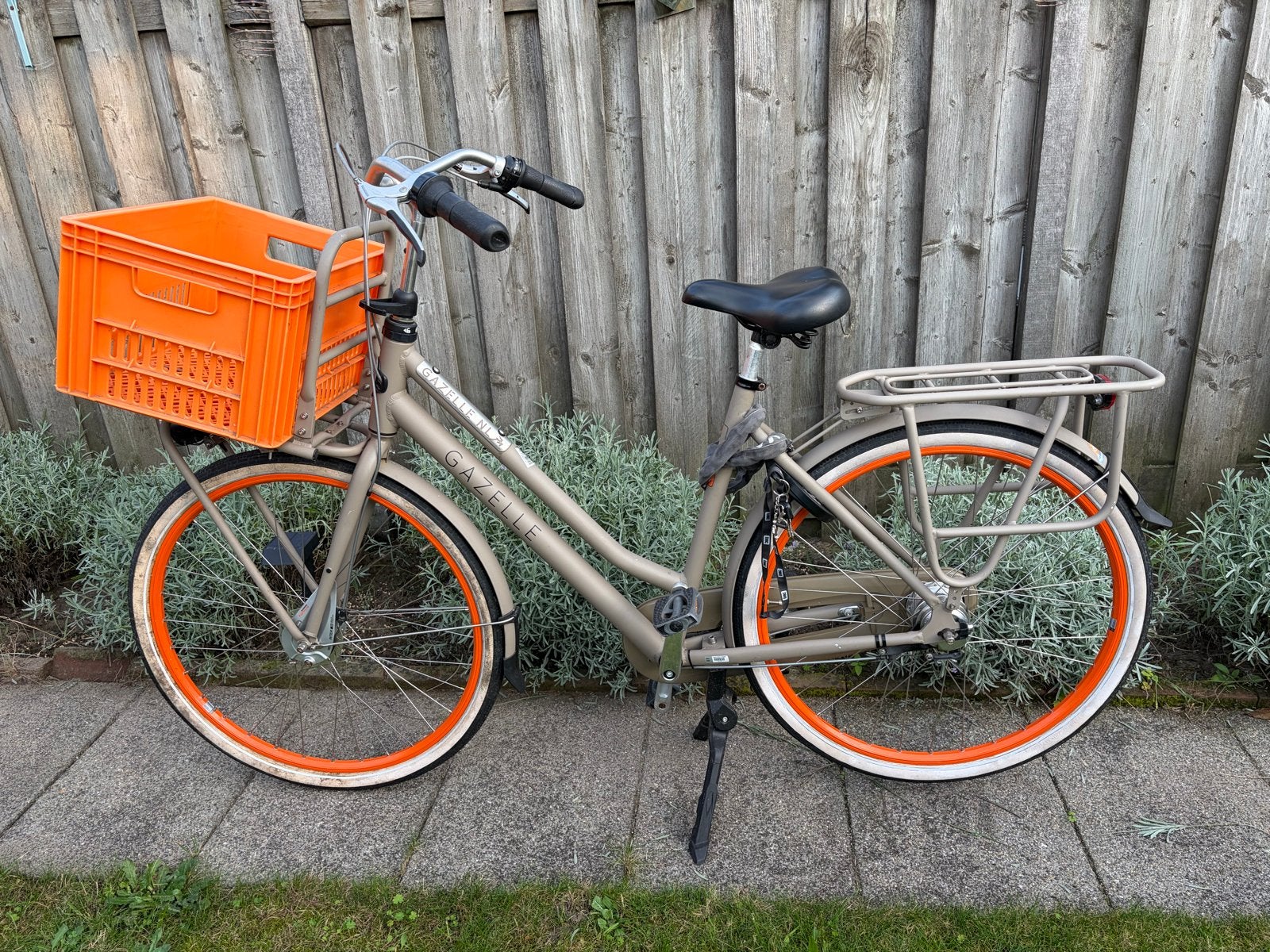 Gazelle Heavy Duty NL T7 frame54 2017 fiets met krat en slot