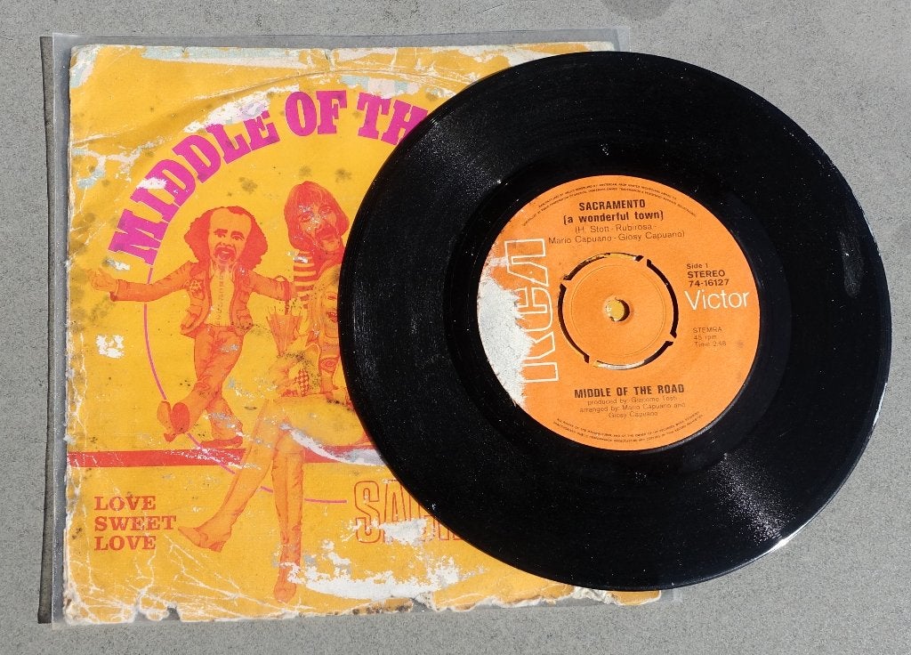 Middle of the Road - Sacramento / Love Sweet Love (7 inch), Gebruikt, 7 inch, Pop, Overige typen