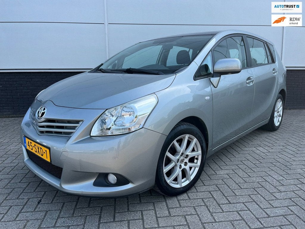 Toyota Verso 1.8 VVT-i Automaat - clima - Lm velgen - camera, Euro 5, Gebruikt, 4 cilinders, 1300 kg