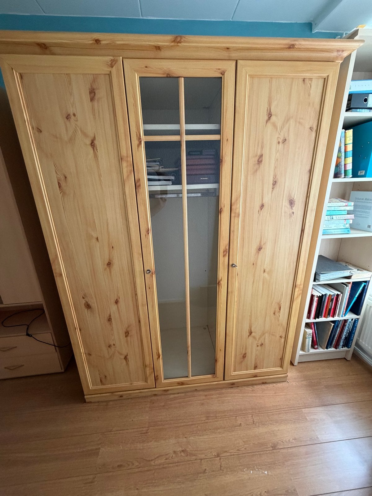 Massief grenen kledingkast met glazen deur, Huis en Inrichting, Ophalen, Gebruikt, 100 tot 150 cm, 200 cm of meer