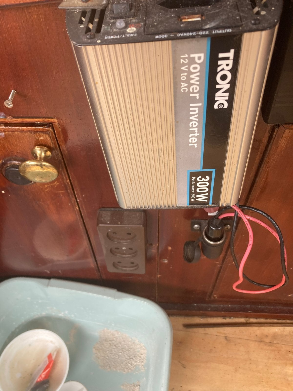 Tronic Power Inverter 300W (12V naar 220-240VAC), Ophalen of Verzenden, Gebruikt