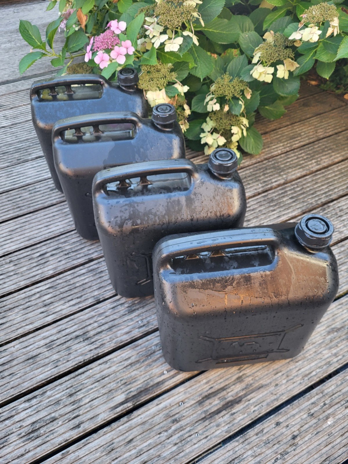 Jerrycans - 4 stuks - 5 liter - Zwart, Ophalen of Verzenden