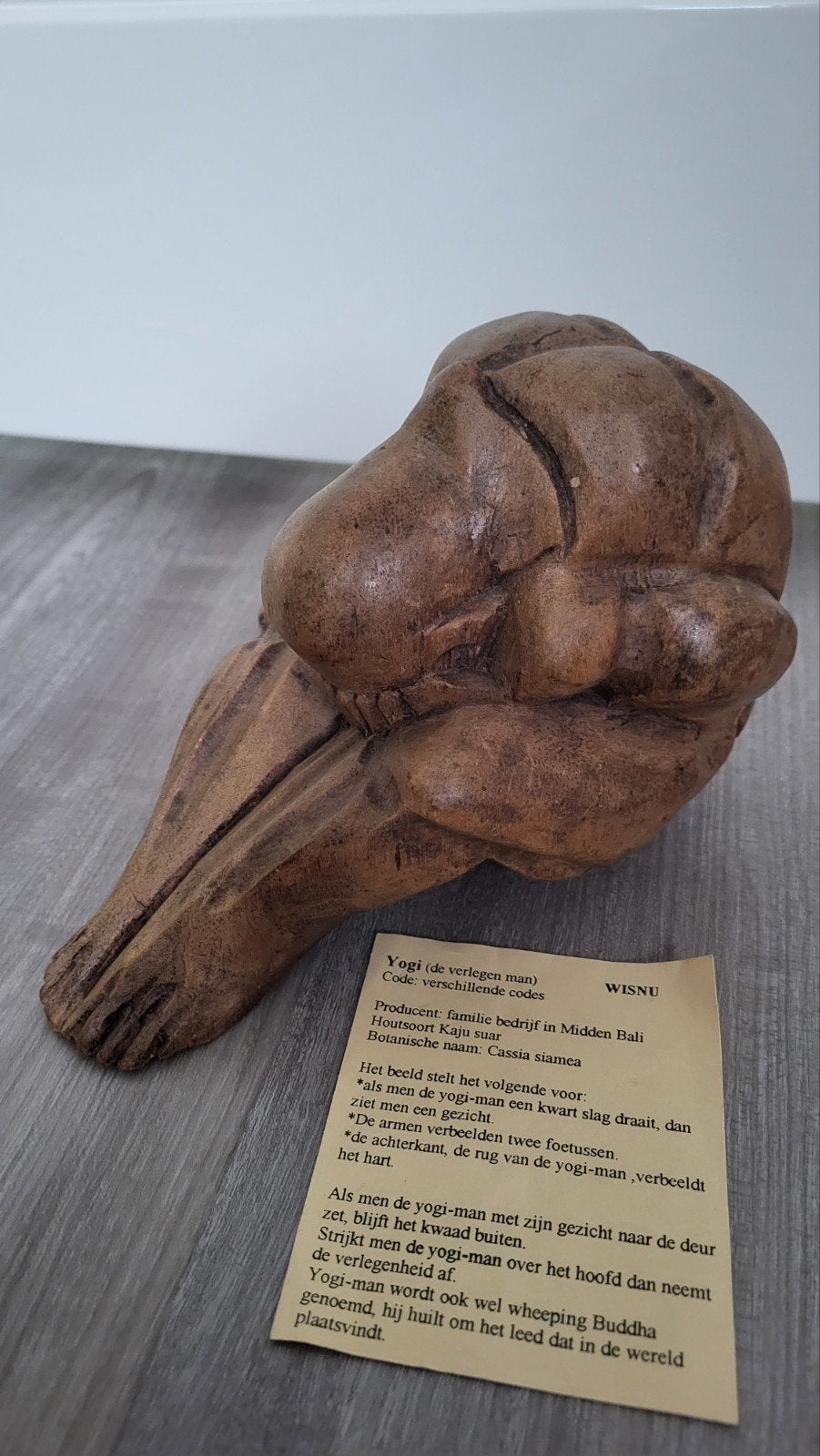 Houten Yogi (de verlegen man) beeld uit Bali, 13 cm, Ophalen of Verzenden, Zo goed als nieuw, Hout