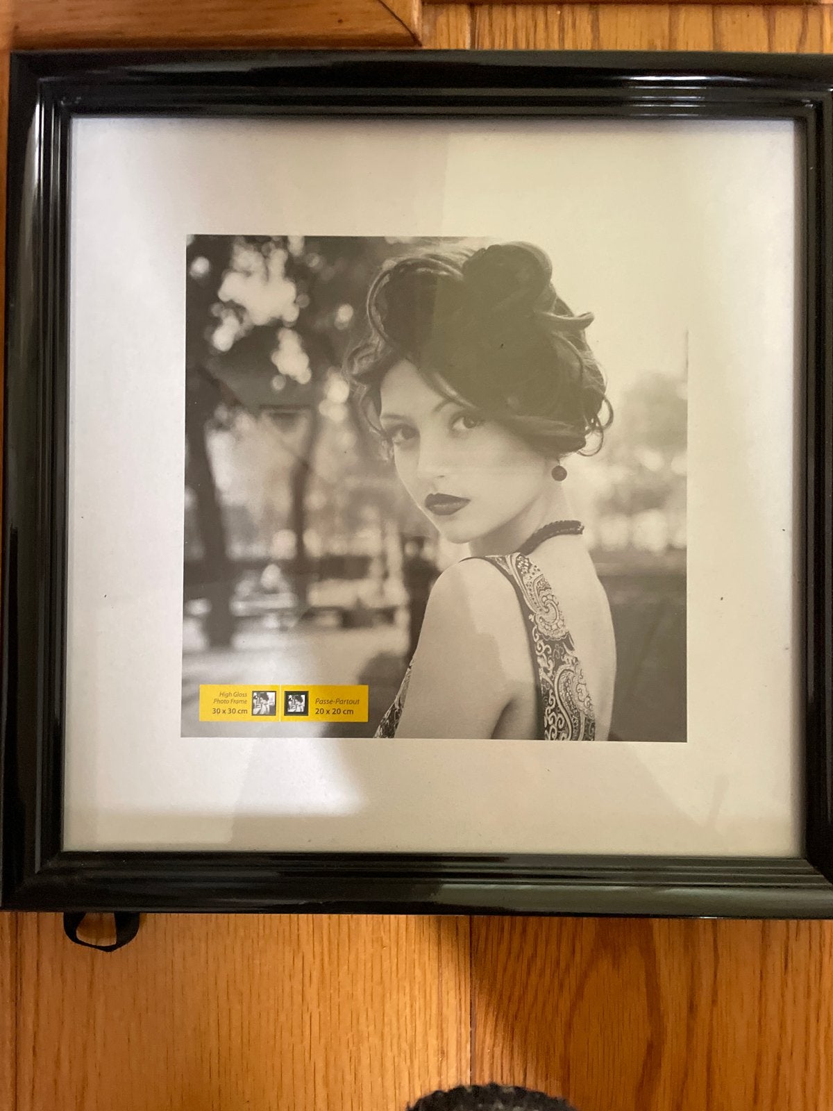 Zwarte fotolijst met passe-partout 30x30 cm, Kunststof, Ophalen of Verzenden, Zo goed als nieuw, Fotolijst