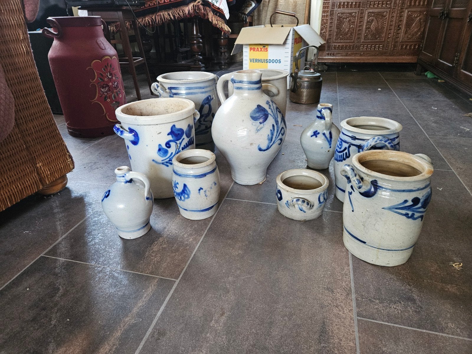 Antieke aardewerken potten en kruiken - Blauw/Wit, Ophalen