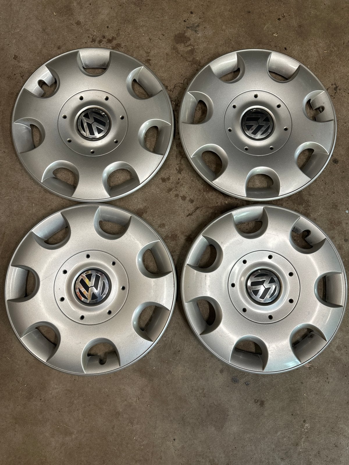VW 16 inch wieldoppen - Gebruikt maar netjes, Ophalen of Verzenden, Gebruikt
