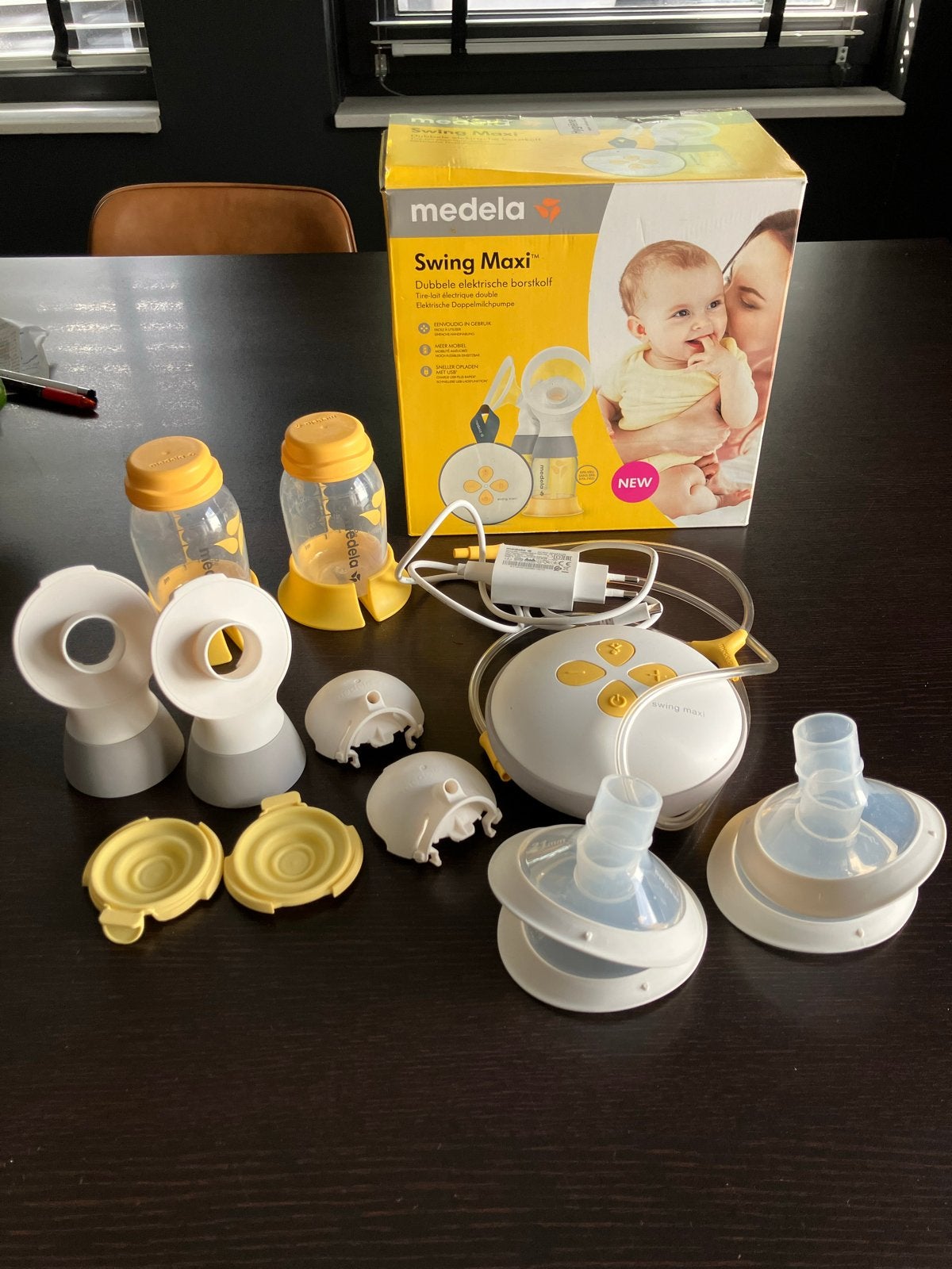 Medela Swing Maxi Dubbele Elektrische Borstkolf, Ophalen of Verzenden, Gebruikt